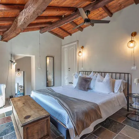 Vila Hostdomus - Pool And Wine *
