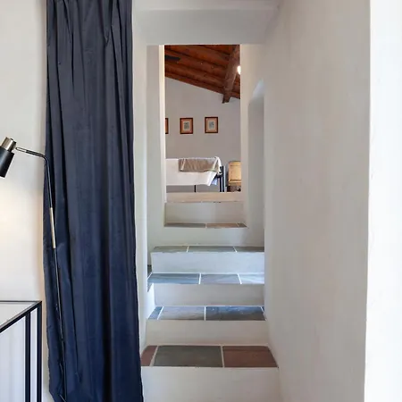 Hostdomus - Pool And Wine Vila *