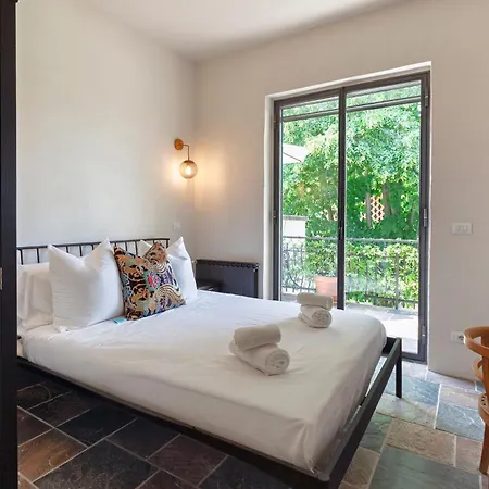 Hostdomus - Pool And Wine Vila