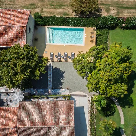 Vila Hostdomus - Pool And Wine *