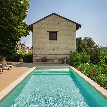 Hostdomus - Pool And Wine Vila